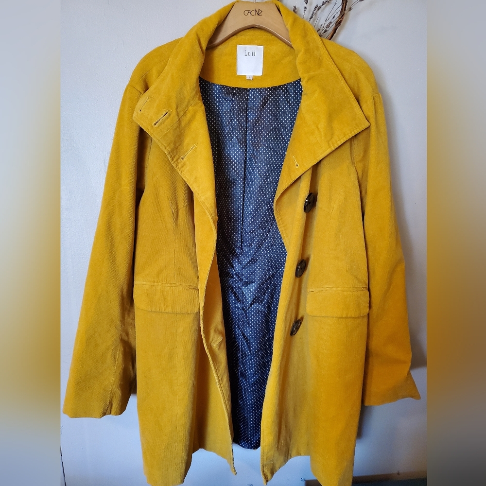 LUII Yellow Courdery Double Breasted Coat - Picture 2 of 8